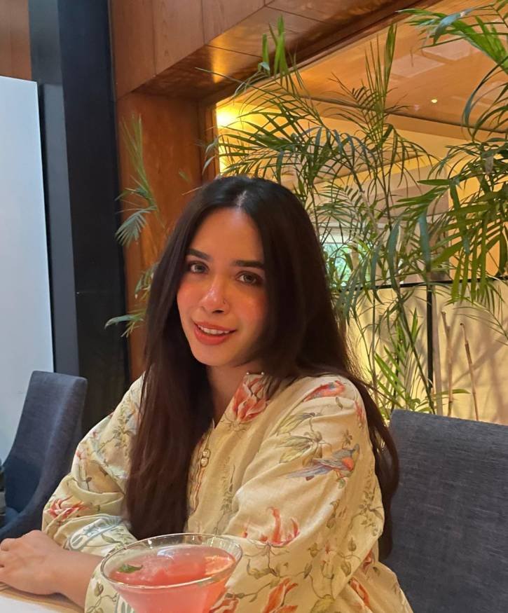 Fiza Mansoor Home Picture